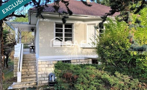 House in L'Étang-la-Ville, Ile-de-France, France 1