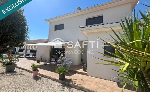 House in Ouest, Jacou, France 1