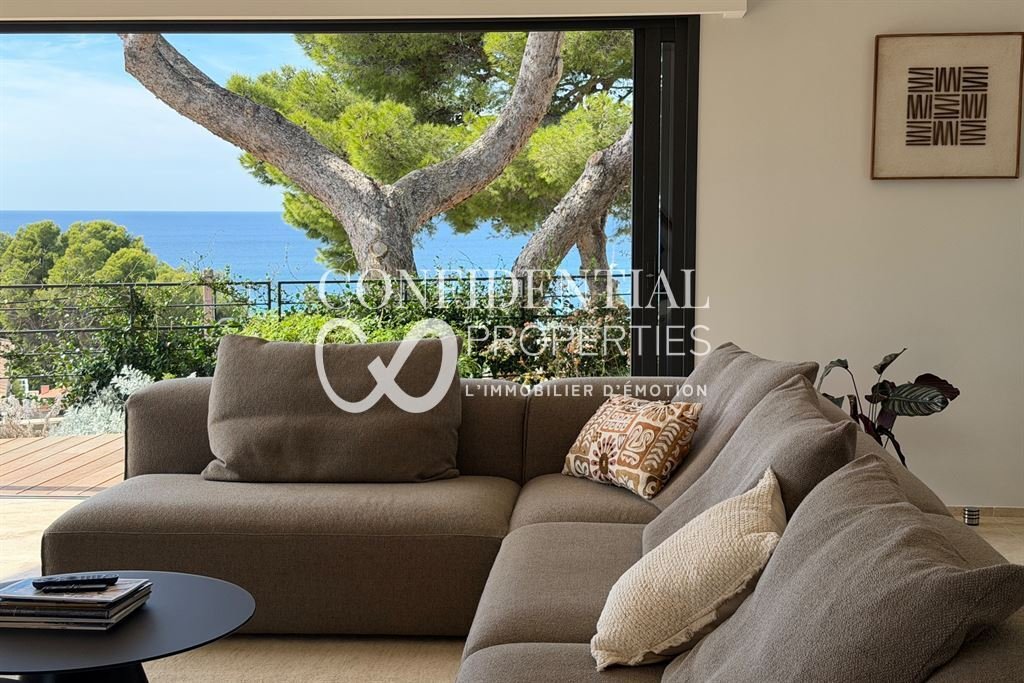 Villa in Tante Victoire, Six-Fours-les-Plages, France 1 - 18999062