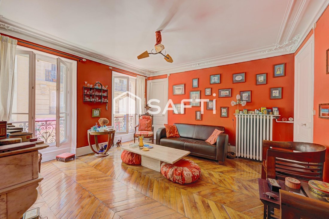 Apartment in Clignancourt-Jules Joffrin, Paris 18e Arrondissement, Paris 3 - 18999675