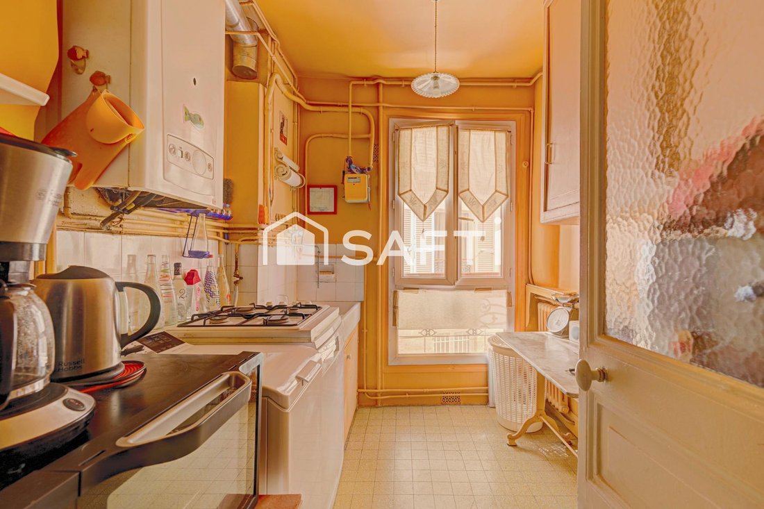 Apartment in Clignancourt-Jules Joffrin, Paris 18e Arrondissement, Paris 5 - 18999675