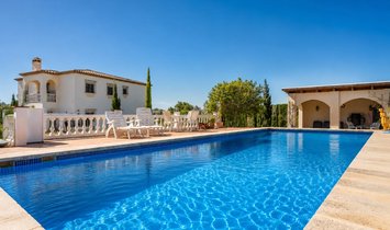 Villa en Estepona, Andalucía, España 1