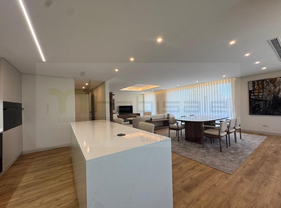Apartment in Parede, Lisbon, Portugal 4 - 17558567