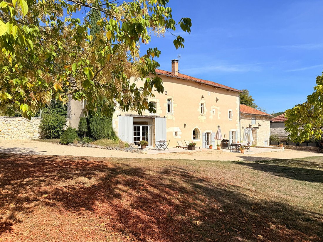 Villa in Brantome, Brantome en Perigord, France 2 - 18999513