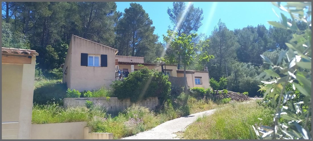 House in Solliès-Toucas, Provence-Alpes-Côte d'Azur, France 2 - 18999699
