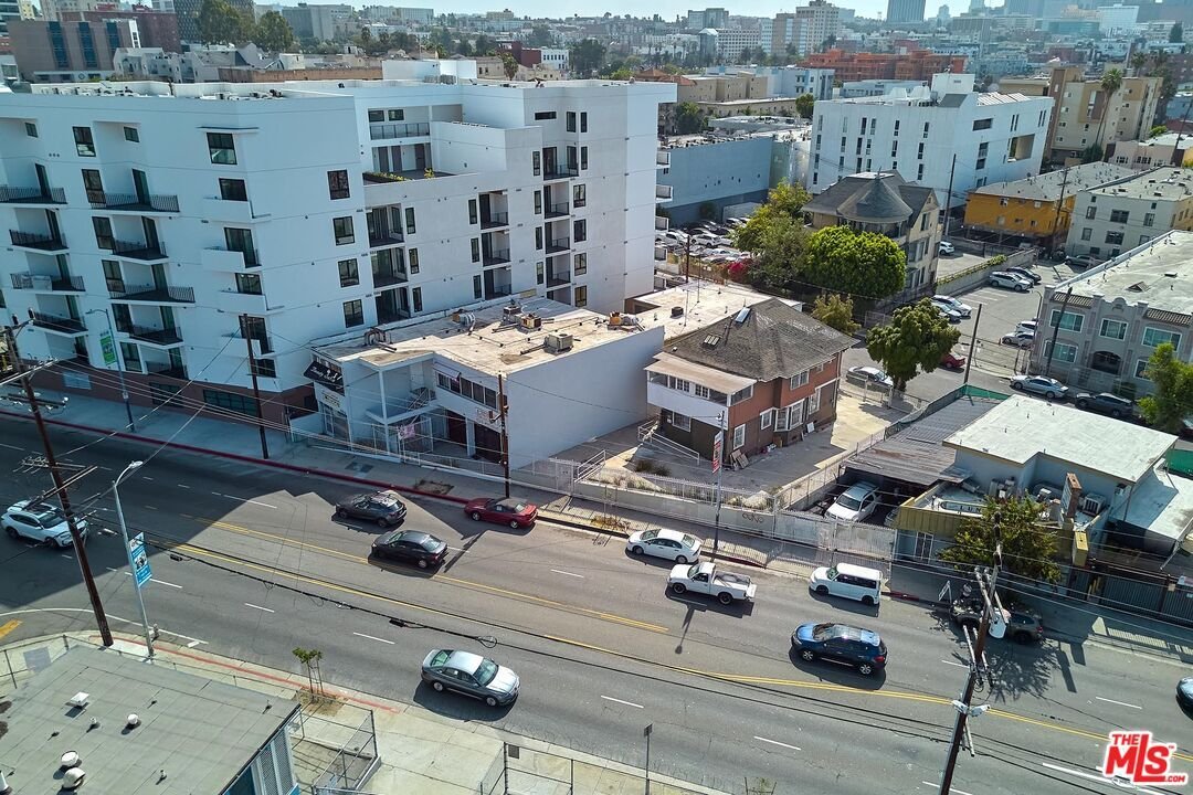 House in Los Angeles, California, United States 2 - 18999614