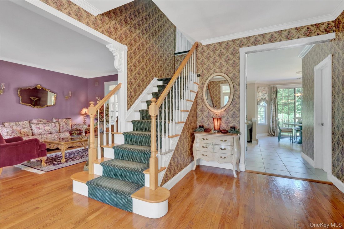 House in Saint James, New York, United States 3 - 18999438
