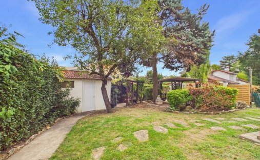 Maison à Bois de Verrieres-Vaupereux, Verrières-le-Buisson, France 1