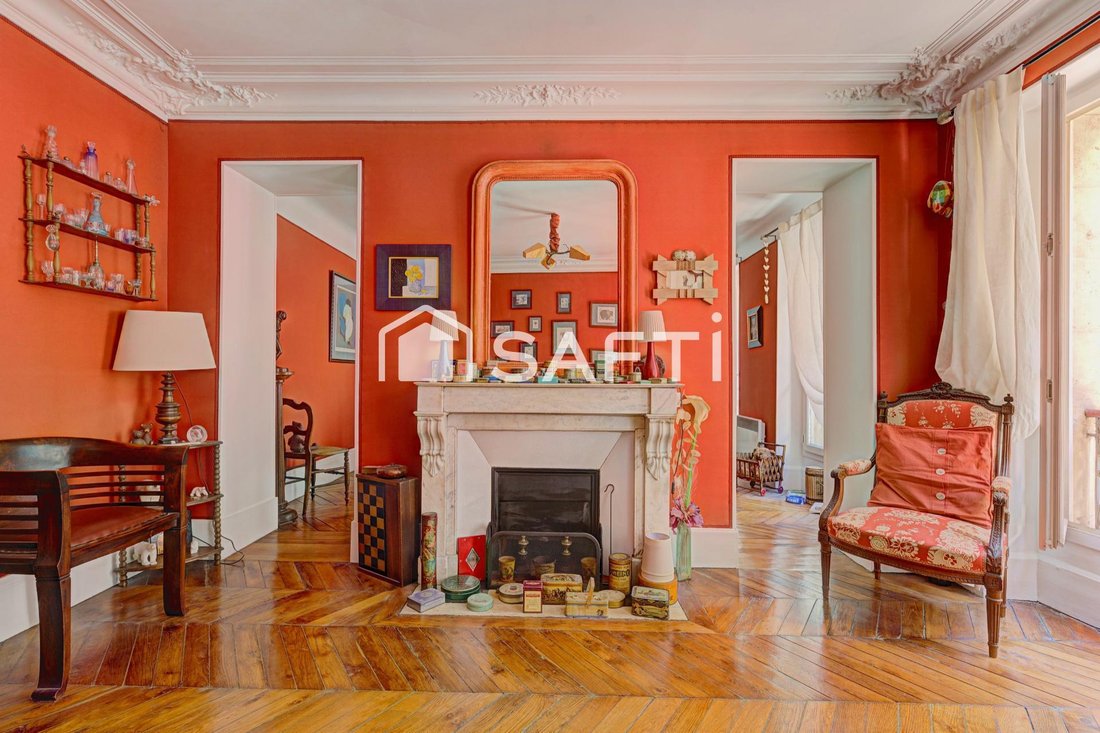 Apartment in Clignancourt-Jules Joffrin, Paris 18e Arrondissement, Paris 2 - 18999675