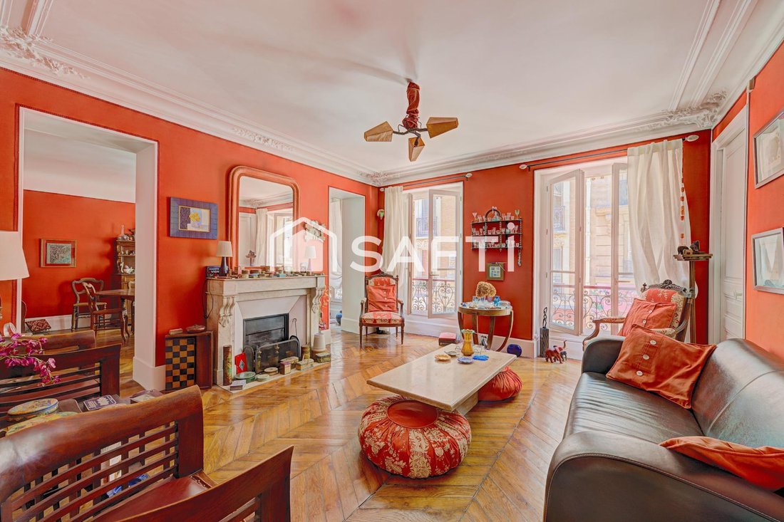 Apartment in Clignancourt-Jules Joffrin, Paris 18e Arrondissement, Paris 1 - 18999675