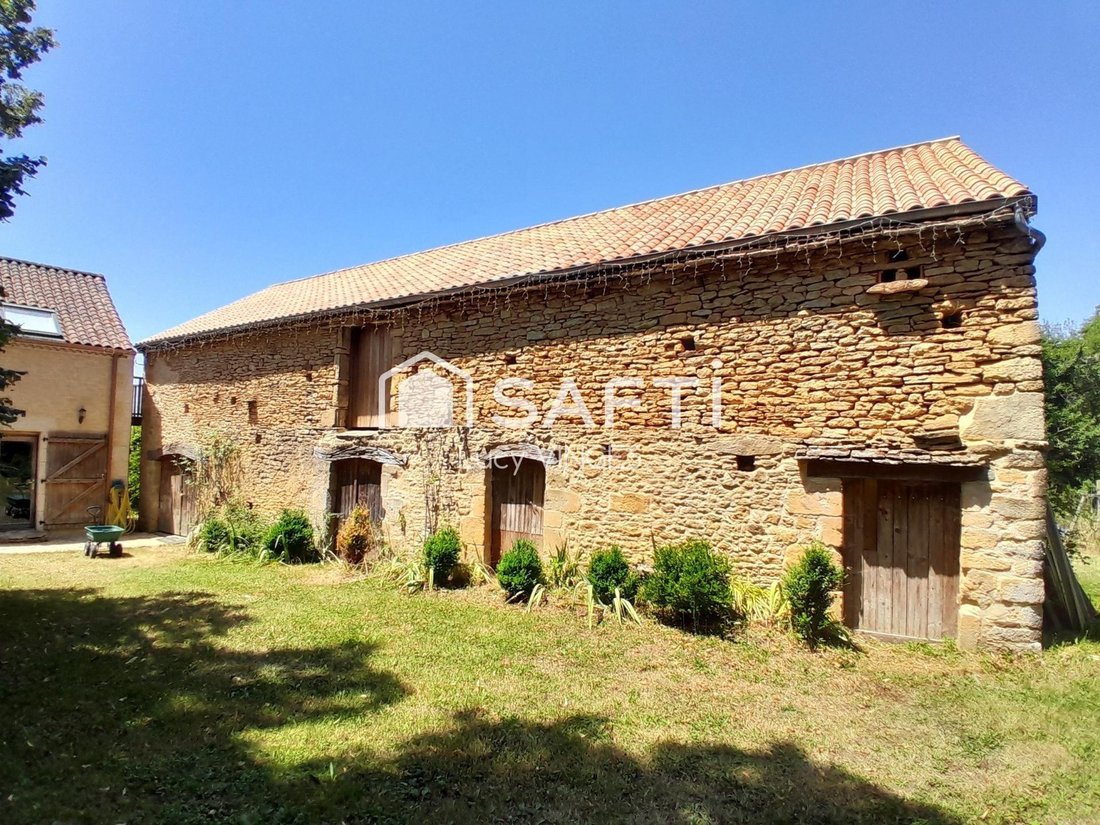 House in Besse, Nouvelle-Aquitaine, France 3 - 18999661