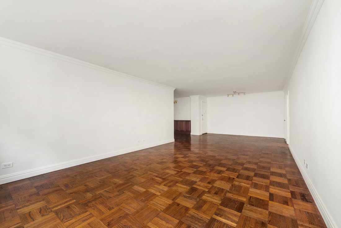 Co Op in New York, New York, United States 3 - 18999583