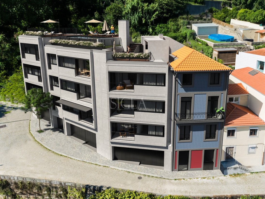Apartment in Lordelo do Ouro e Massarelos, Porto District, Portugal 1 - 18999334
