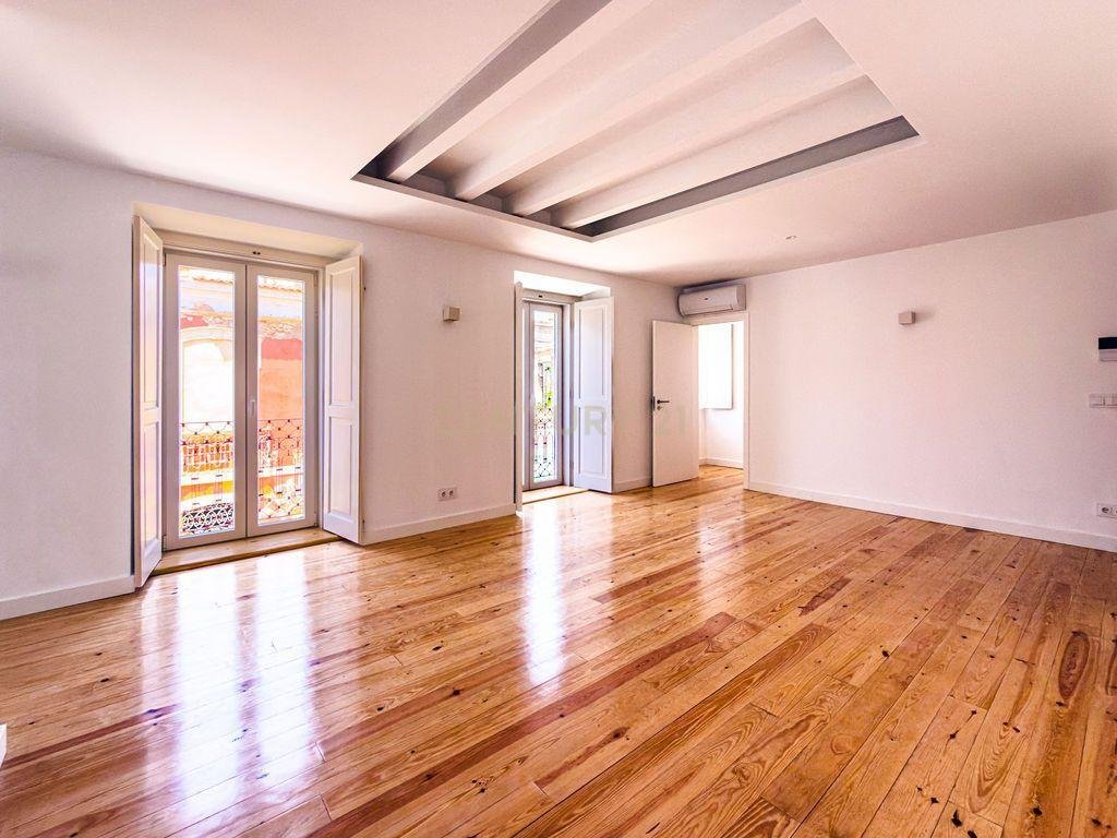 Apartment in Mina de Agua, Lisbon, Portugal 2 - 18999100