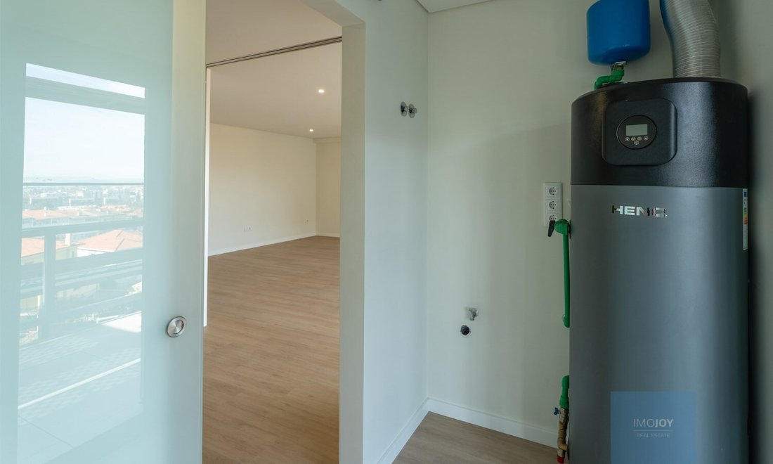 Apartment in Santa Marinha e Sao Pedro da Afurada, Porto District, Portugal 5 - 18999344