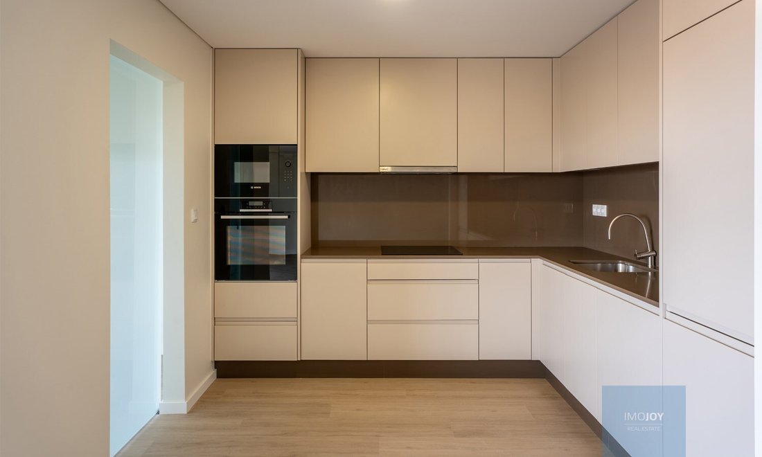Apartment in Santa Marinha e Sao Pedro da Afurada, Porto District, Portugal 3 - 18999370