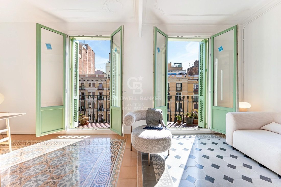 Apartment in Eixample, Barcelona, Spain 4 - 18999293