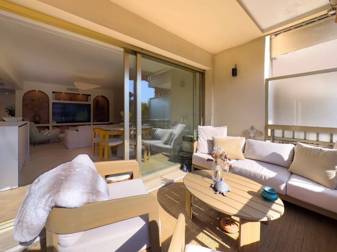 Apartment in Place de Gaulle, Antibes, France 1 - 18991604