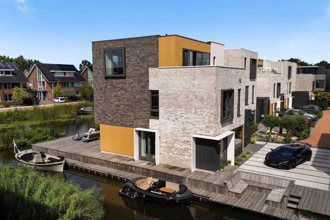 Villa in Reeuwijk, South Holland, Netherlands 1 - 18999653
