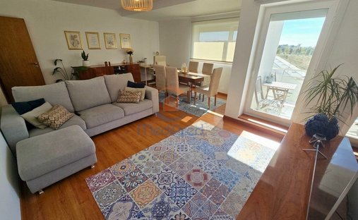 Apartment in Santa Clara, Lisbon, Portugal 1