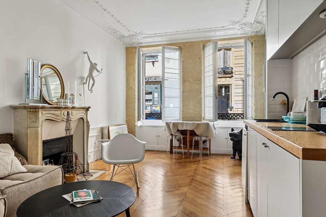 Apartment in Lorette-Martyrs, Paris 9e Arrondissement, Paris 2 - 18999220