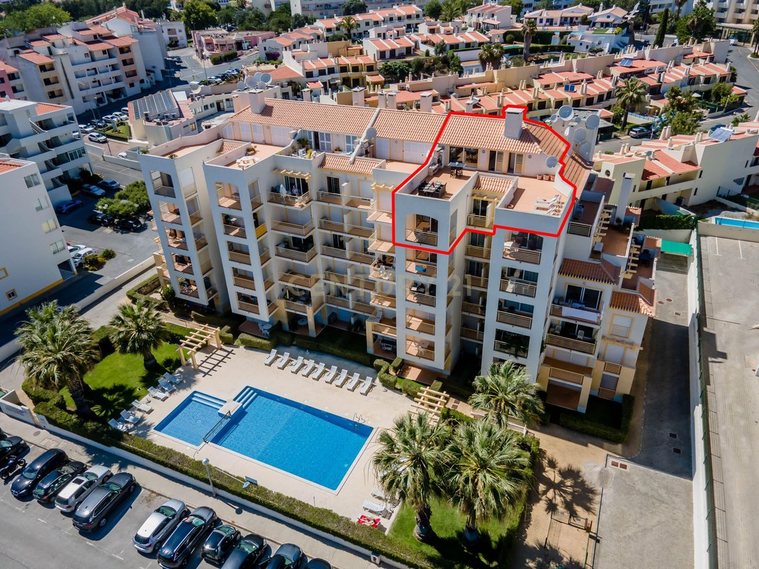 Apartment in Olhos de Agua, Algarve, Portugal 1 - 18999147