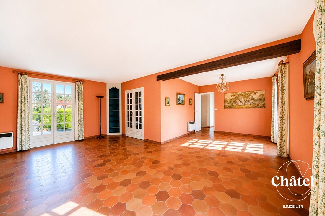House in Gouvieux, Hauts-de-France, France 2 - 18999213