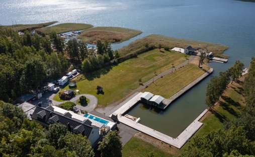 Villa in Tyresö, Stockholm County, Sweden 1