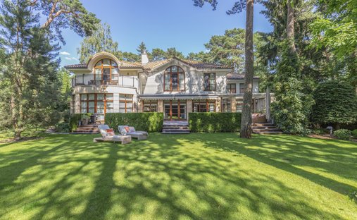 Villa in Konstancin-Jeziorna, Masovian Voivodeship, Poland 1