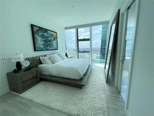 Condo in Miami, Florida, United States 5 - 18999607