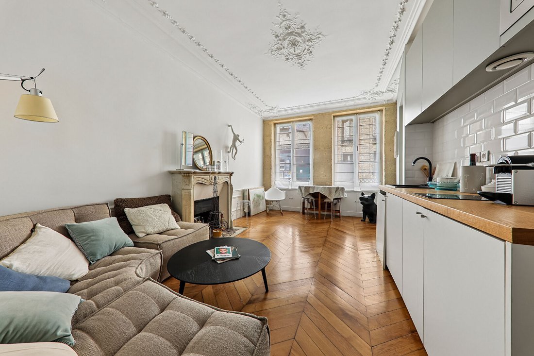 Apartment in Lorette-Martyrs, Paris 9e Arrondissement, Paris 1 - 18999220