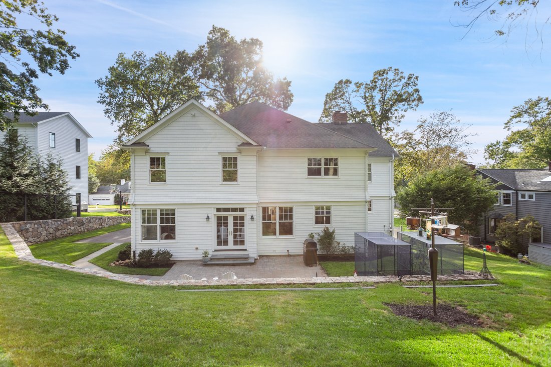 House in Westport, Connecticut, United States 2 - 18999983
