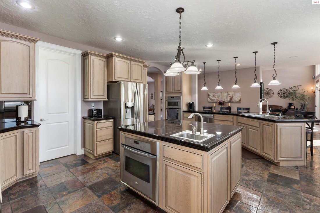 House in Sagle, Idaho, United States 1 - 18121190