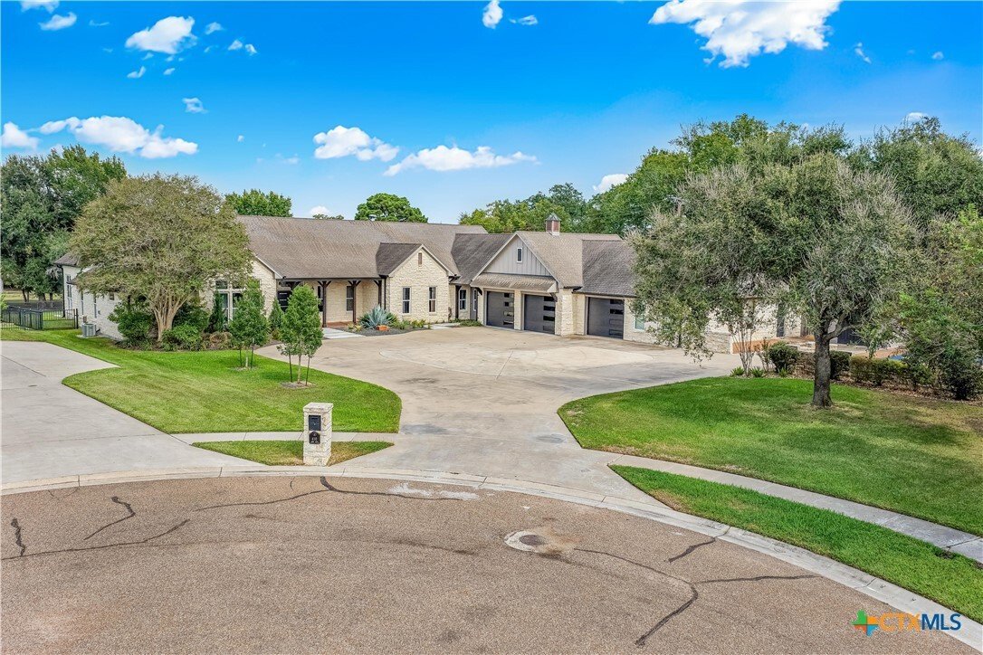 House in Victoria, Texas, United States 1 - 18999896