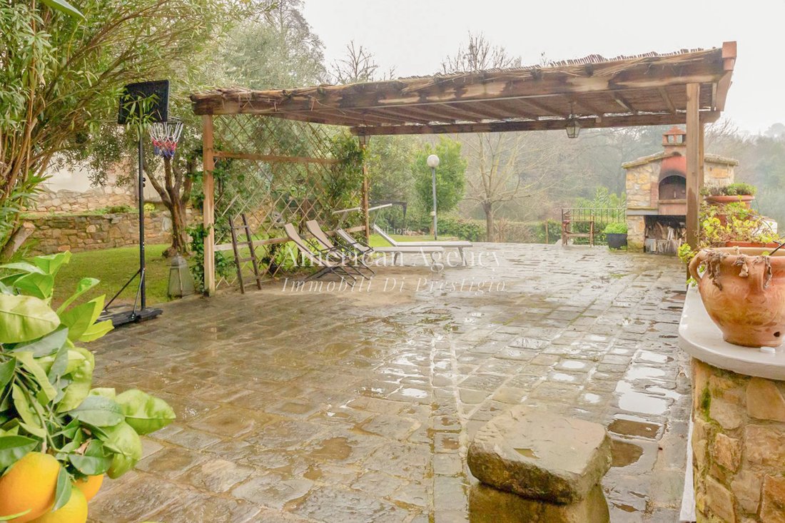 Country House in Two Roads - San Gaggio, Florence, Italy 4 - 18999971