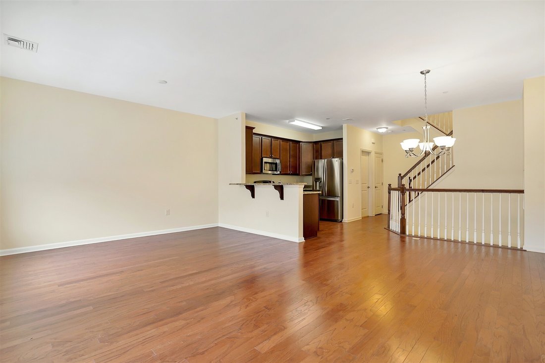 Townhouse in Morris Plains, New Jersey, United States 4 - 18998161