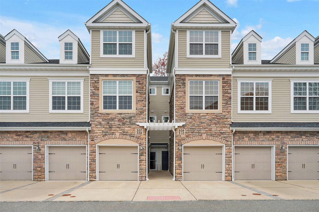 Townhouse in Morris Plains, New Jersey, United States 2 - 18998161
