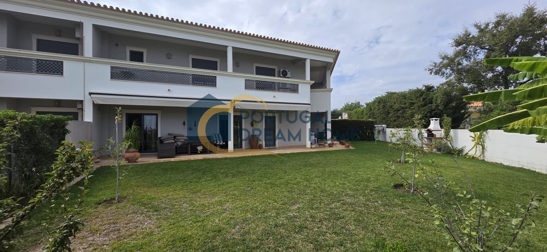 Townhouse in Olhos de Agua, Algarve, Portugal 1 - 19004818