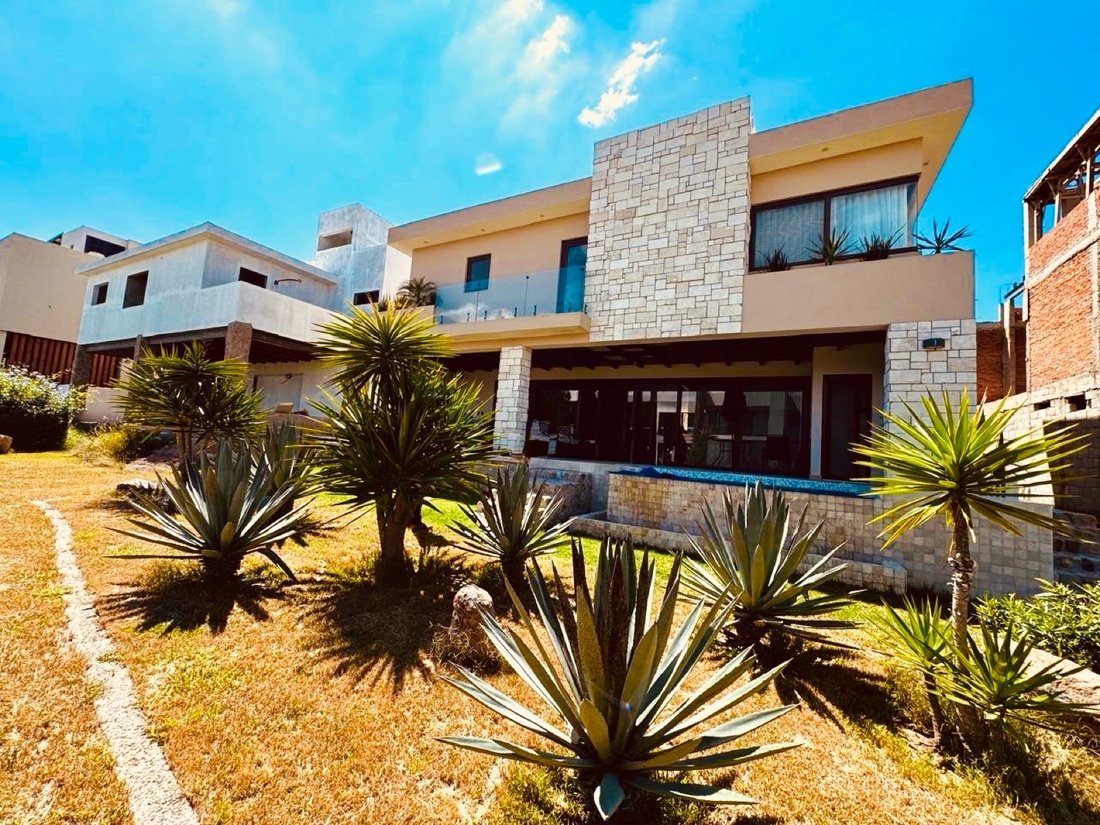 House in San Miguel de Allende, Guanajuato, Mexico 1 - 19002400