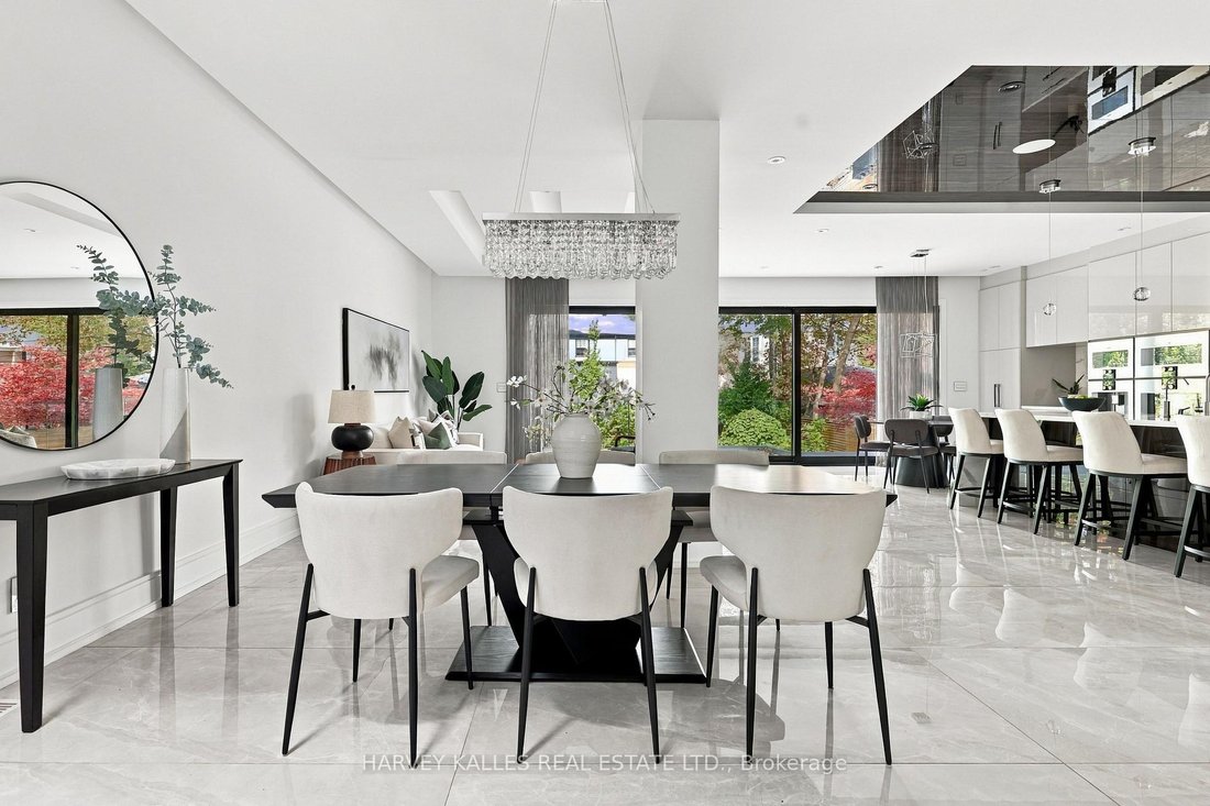 House in Toronto, Ontario, Canada 3 - 19006160