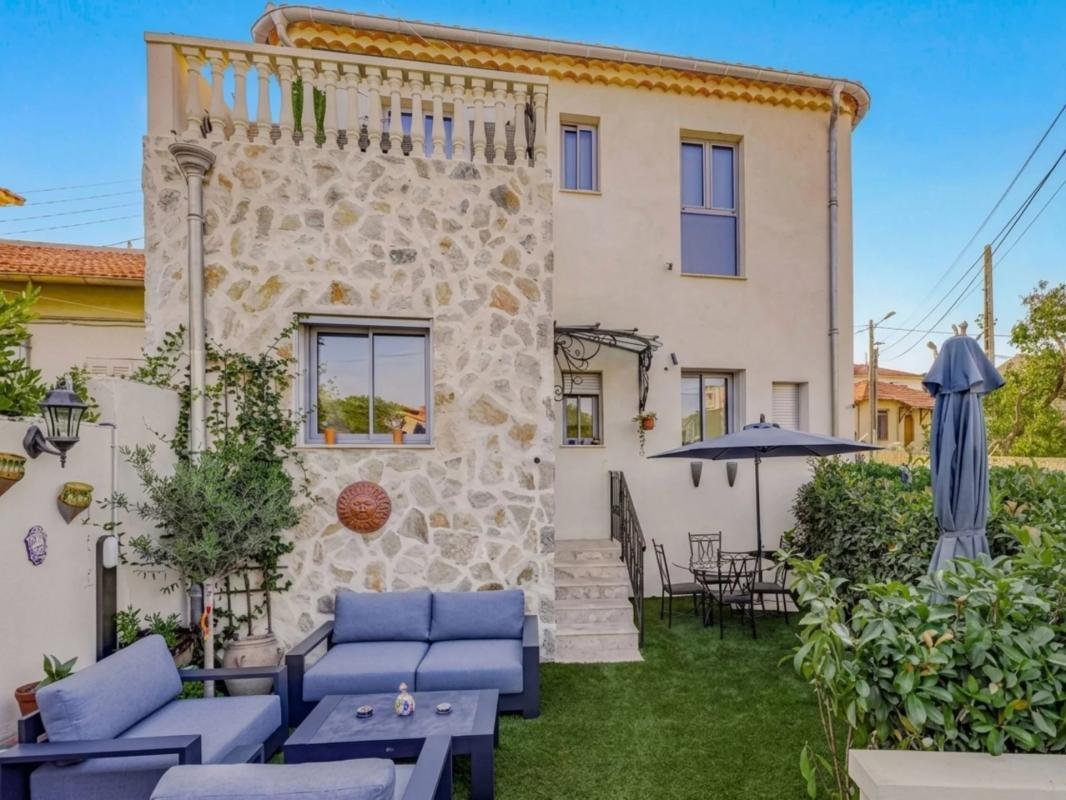 House in Broussailles, Cannes, France 1 - 19001326