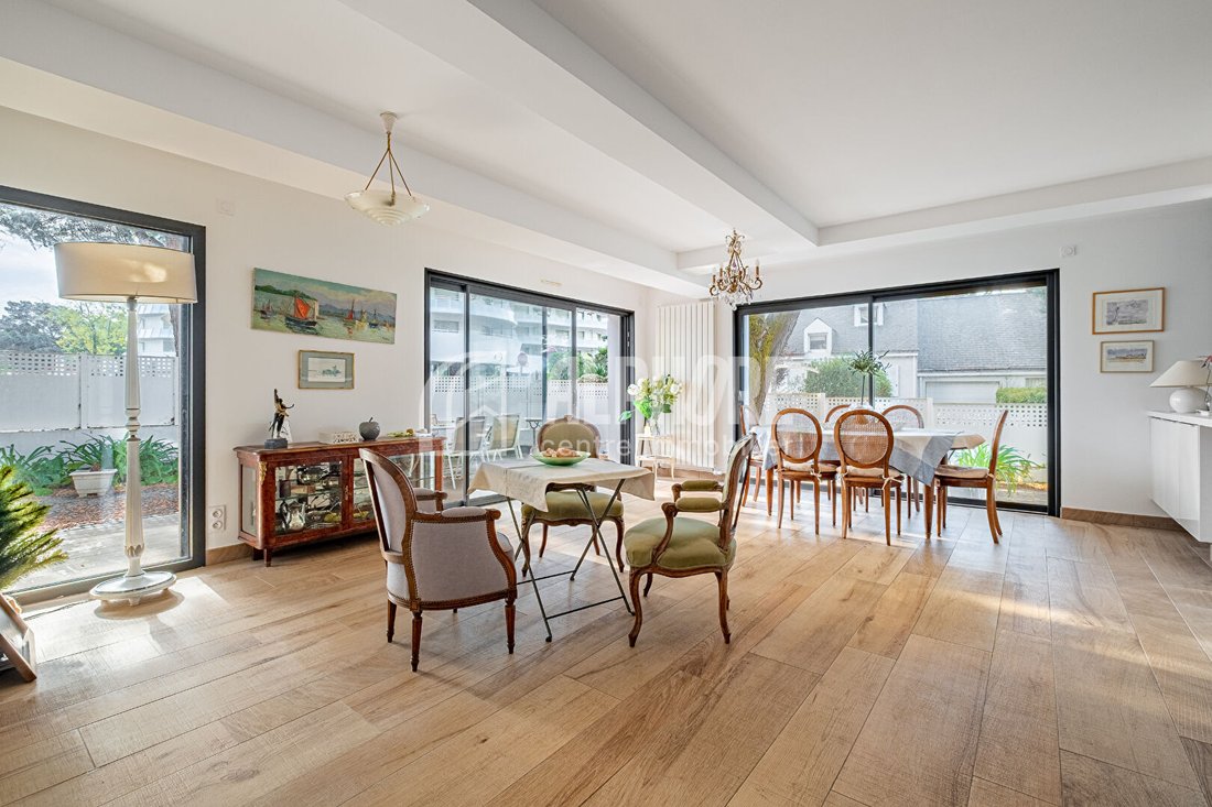 Villa in La Baule les Pins, La Baule-Escoublac, France 4 - 19008172