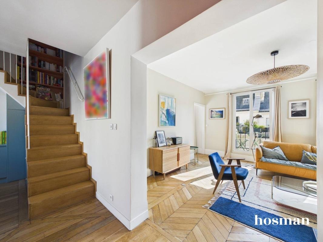 Apartment in Saint Vincent de Paul-Lariboisière, Paris 10e Arrondissement, Paris 5 - 19004833