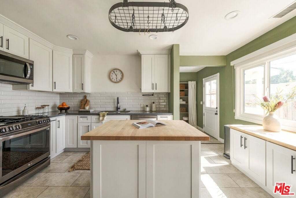 House in Los Angeles, California, United States 4 - 19006664