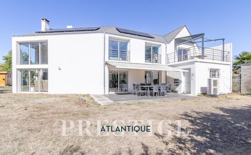 House in Bellevue-La Bougrière-La Gicquelière, Sainte-Luce-sur-Loire, France 1