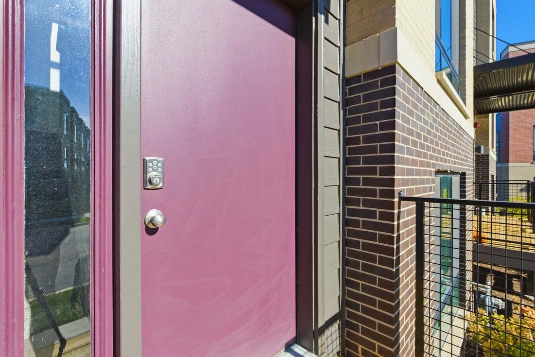 Townhouse in Schaumburg, Illinois, United States 4 - 19004006