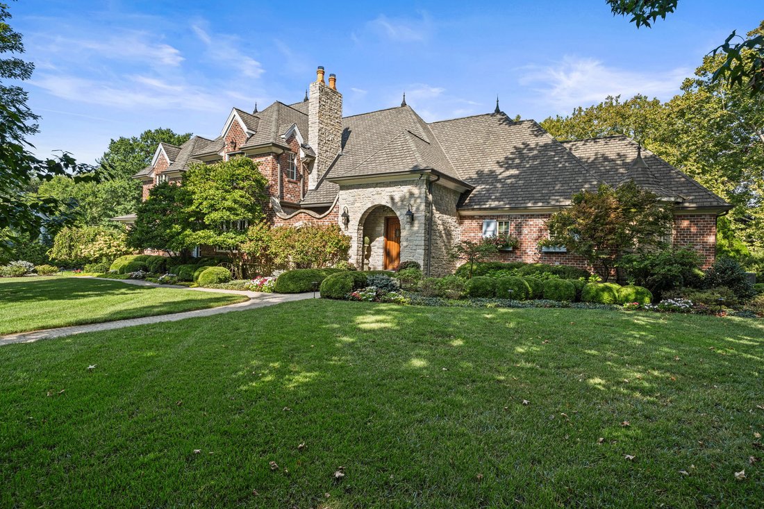 House in Creve Coeur, Missouri, United States 1 - 19000107
