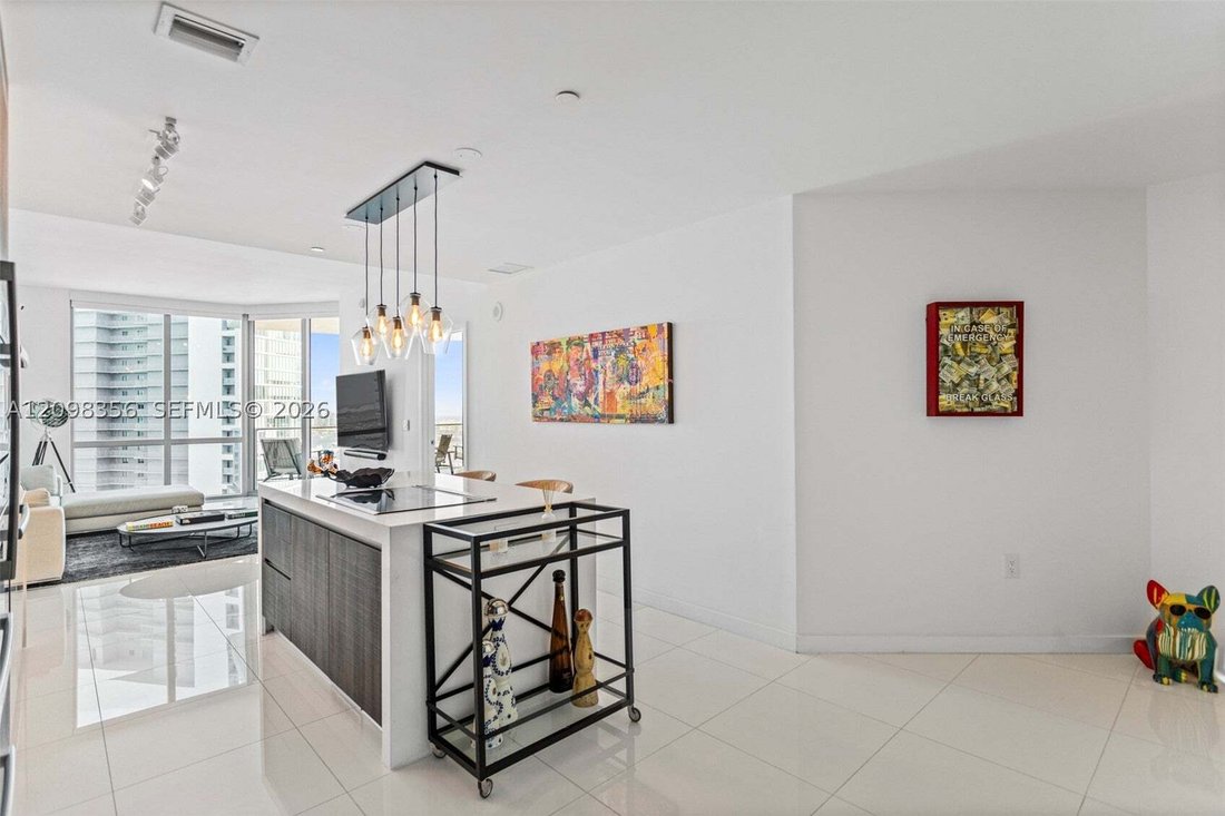 Condo in Miami, Florida, United States 4 - 19003597