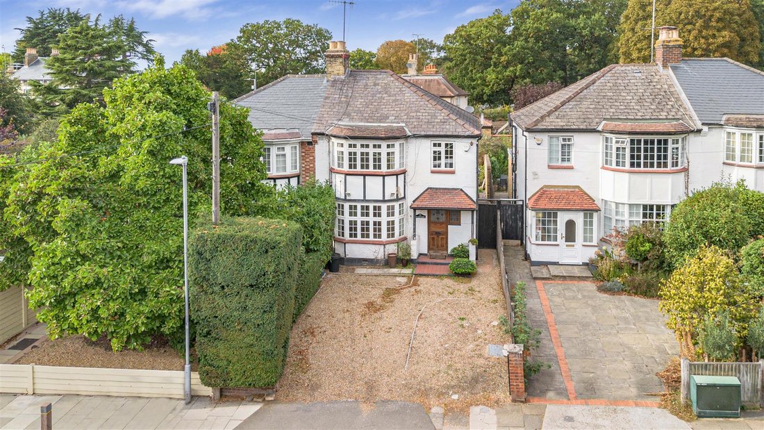 House in Kingston Upon Thames, Royal Borough of Kingston upon Thames, England 1 - 19006775