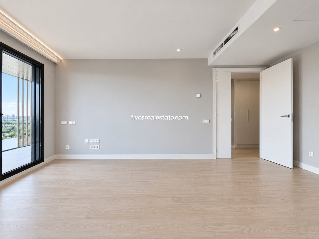 Apartment in Hortaleza, Madrid, Spain 4 - 19007355